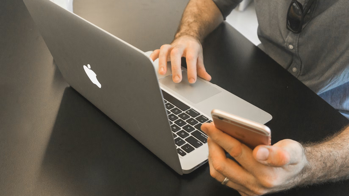 Find the right prospects with audience and intent signals