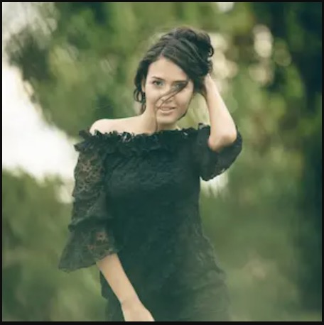 Come creatore, il mio contenuto è il mio reddito. Erasa non solo ha rimosso copie non autorizzate della mia opera, ma mi ha anche aiutato a capire come proteggerla meglio. Mi sento al sicuro ora!