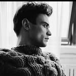 thomas doherty's profile picture