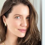 Nathalia Dill's profile picture