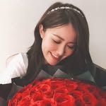 𝓜𝓸𝓸𝓷 𝓛𝓪𝓾 劉佩玥❥