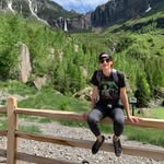 ᴅᴀɴɴᴇᴇʟ ᴀᴄᴋʟᴇs