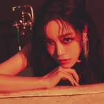 김세정 (KIM SEJEONG)