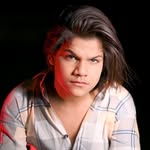 𝐀𝐦𝐛𝐞𝐫 𝐘𝐚𝐝𝐚𝐯 (गोलू)